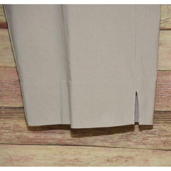 Ruby Rd. Khaki Tan Ladies 20W Stretch Capri Pants Classic Slimming Waist - Picture 4 of 9